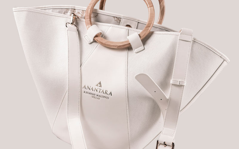Anantara Kihavah VIP Bag